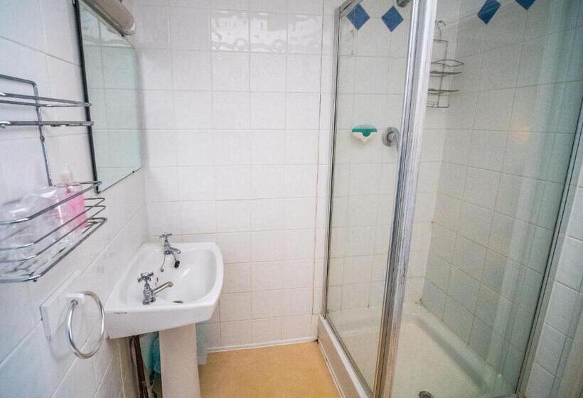 Номер Economy, The Portland