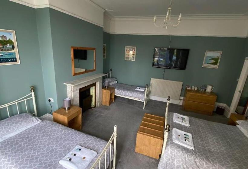 Семейный Номер, The Portland