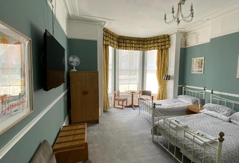 Семейный Номер, The Portland