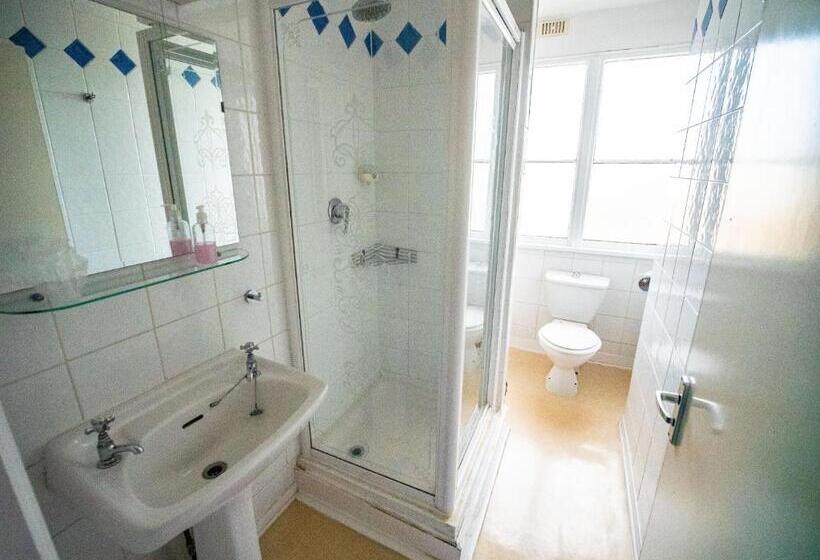 Семейный Номер, The Portland