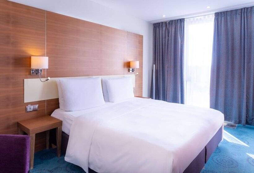 سوییت جونیور, Radisson Hotel Kaliningrad