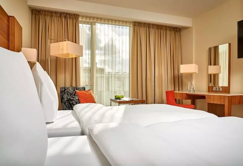 اتاق سوپریور با چشم‌انداز, Radisson Hotel Kaliningrad
