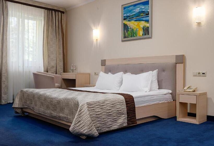 جناح جونيور, Sonata Hotel & Restaurant готель соната