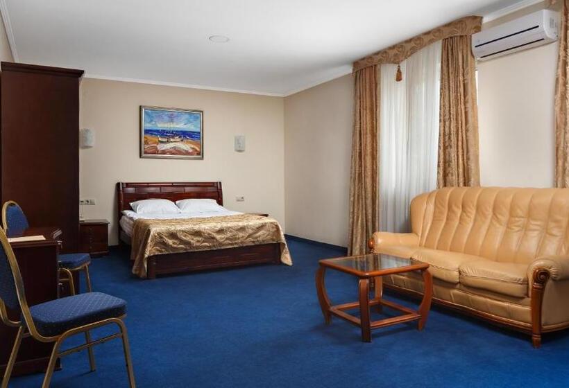 جناح جونيور, Sonata Hotel & Restaurant готель соната