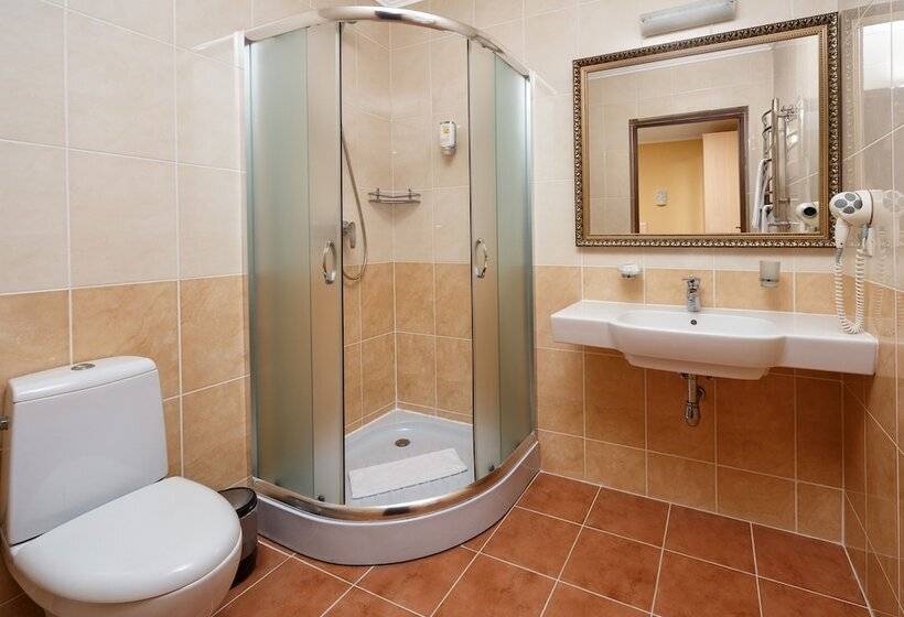 جناح جونيور, Sonata Hotel & Restaurant готель соната