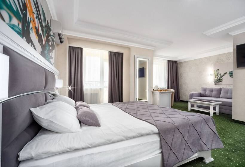 جناح, Sonata Hotel & Restaurant готель соната