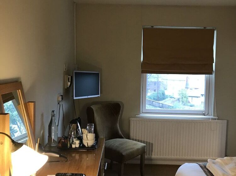 수피리어 룸, The Kings Head