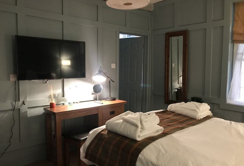 스탠다드 룸, The Kings Head