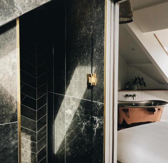 オーシャンビュースタンダードルーム, The Sandy Duck