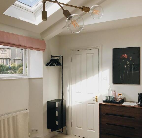 スタンダードルーム, The Sandy Duck