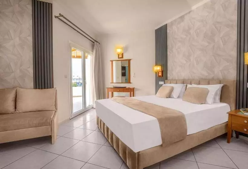 سوییت, Philoxenia Hotel & Spa