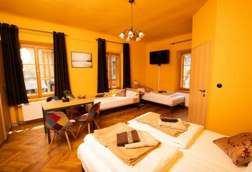 اتاق استاندارد چهار تخته, Dežnik