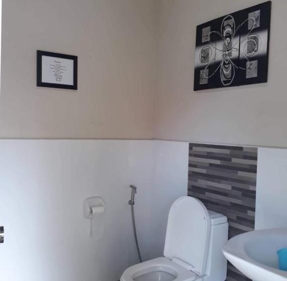 چادر با خدمات رفاهی استاندارد, Sabas Beach And Campsite