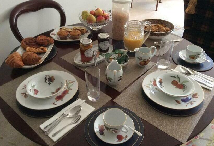 标准房带园景, Chy Bre