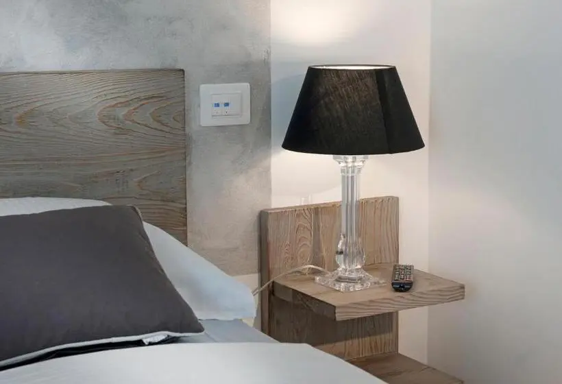 اتاق لوکس, Le Suites   Di Fronte Ospedale Sacro Cuore