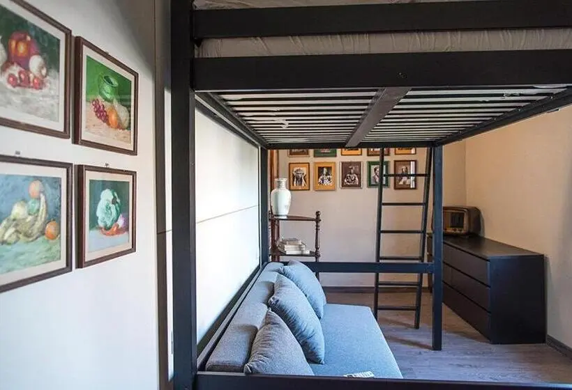 ファミリールーム, Affittacamere Come A Casa