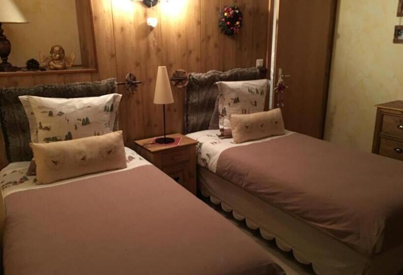 スタンダードルーム, Chambres D Hôtes Des Cascades St Nicolas