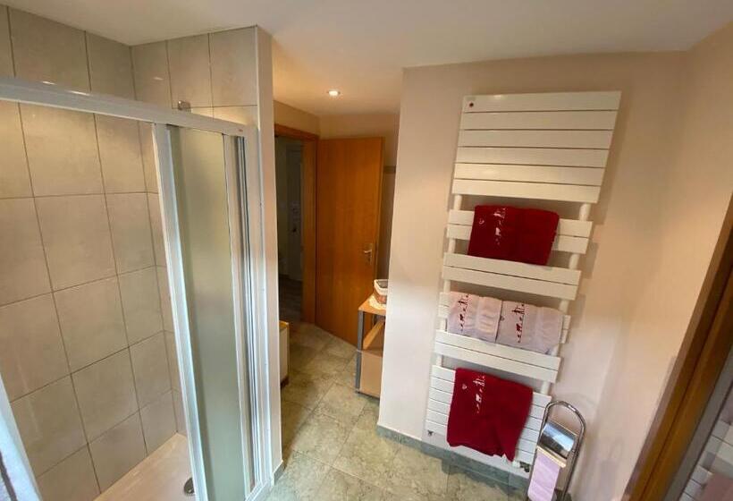 スタンダードルーム, Chambres D Hôtes Des Cascades St Nicolas