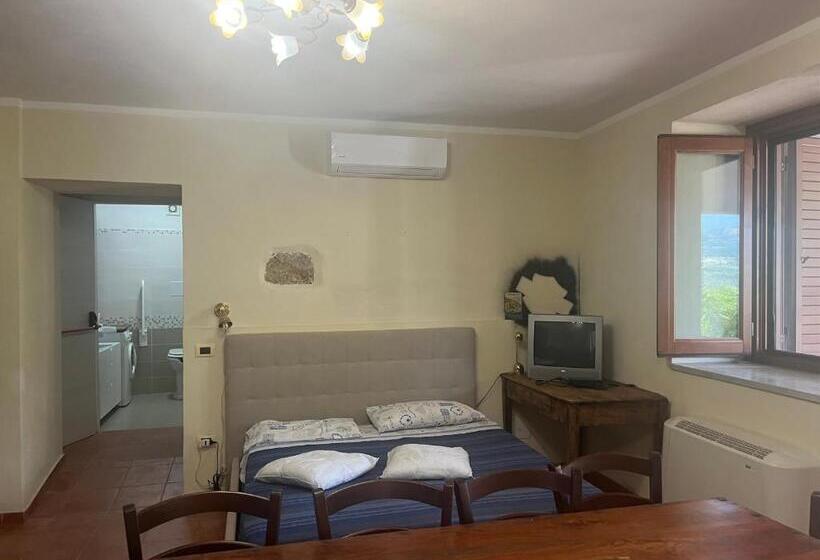 Апартаменты 1 Спальня Нижний Этаж, Green Deluxe Apartment “la Locanda Del Borgo”