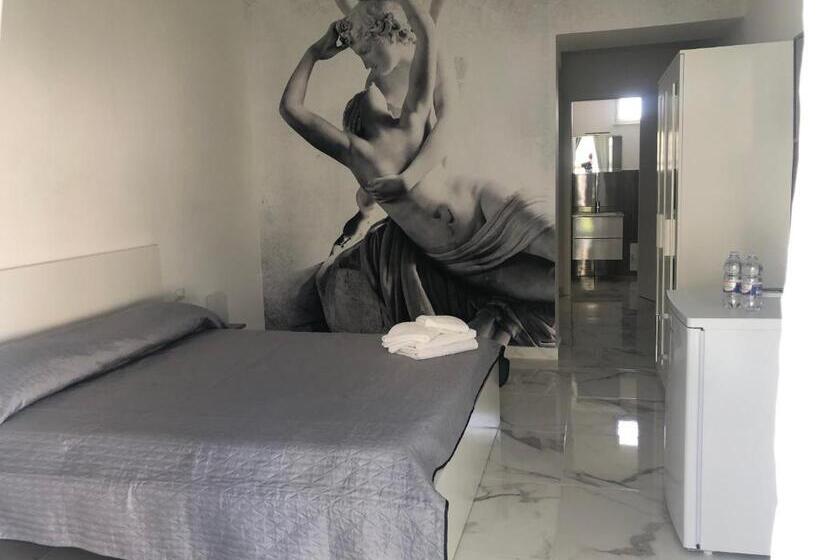 Номер Deluxe Кровать Кинг, Amantea Monument