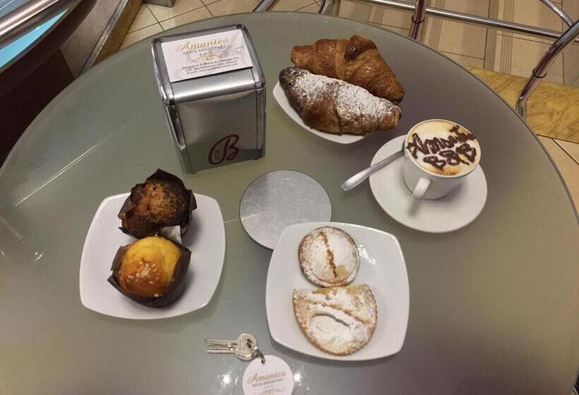 Стандартный Номер Кровать Кинг, Amantea Monument