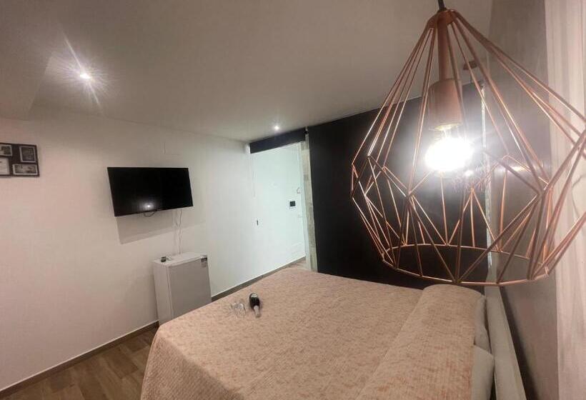 Номер Superior Кровать Кинг, Amantea Monument