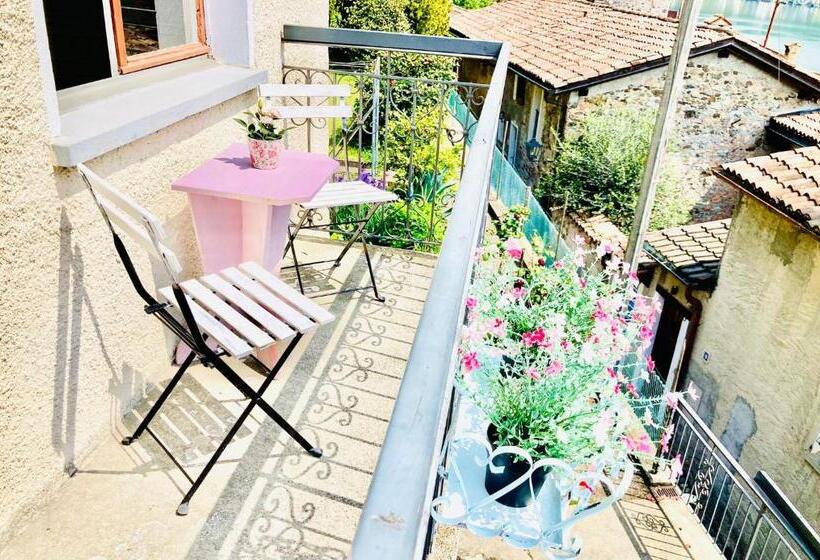 חדר סטנדרט נוף לאגם, Casa Angiolina   Holidays