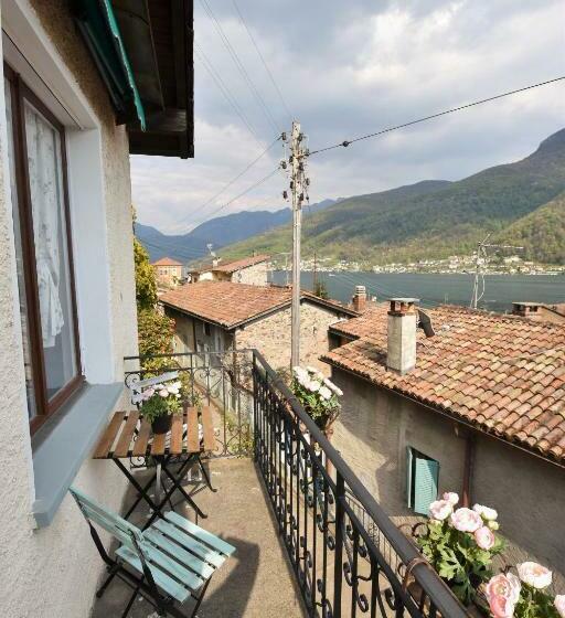 חדר סטנדרט נוף לאגם, Casa Angiolina   Holidays