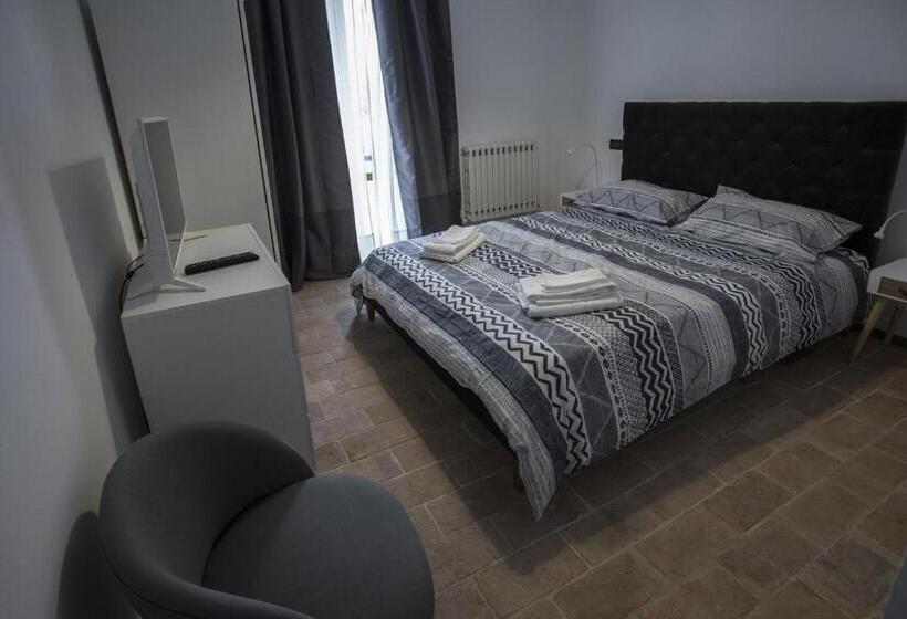 スタンダードインサイドビュールーム, Massignano 116