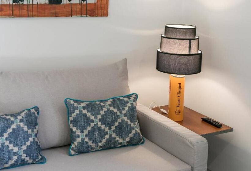 Appartamento 1 Camera da Letto con Balcone, Casa Temprado