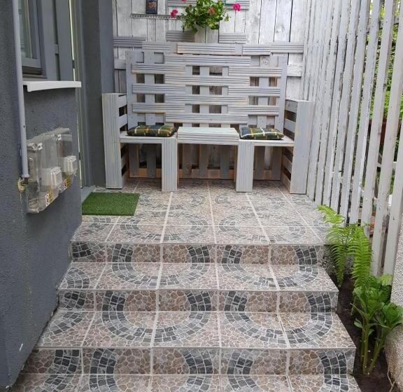 منزل غرفة نوم واحدة, Andres Central Apartments House