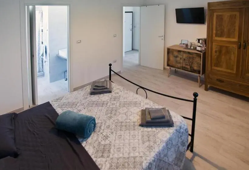 デラックスルーム, Ben Ti Voglio B&b   Camere Con Bagno Privato In Camera E Uso Cucina   Possibilità Self Check In