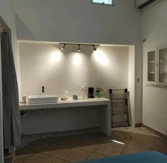 スタンダードルーム, Carlota Guest House