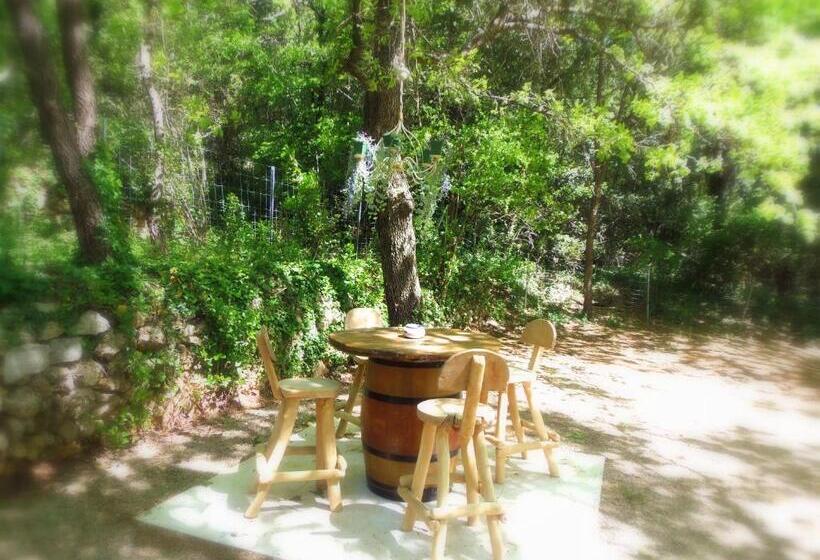 家庭间, Domaine De L Insolite