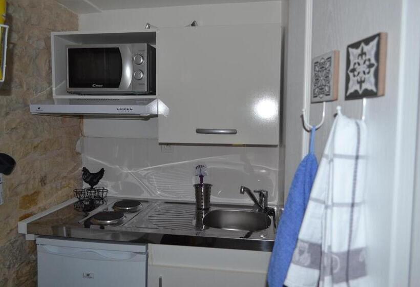 스탠다드 스튜디오 풀장 전망, L Instant Bleu