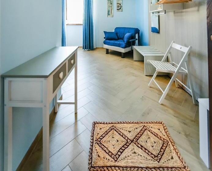 标准间, La Stanza Dell Angolo