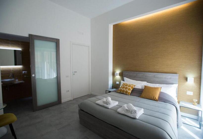 اتاق لوکس با تخت بزرگ, Lecentre 174
