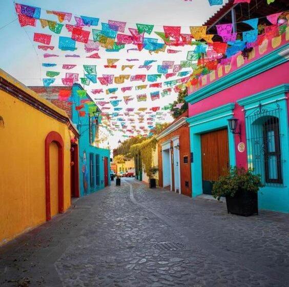 اتاق استاندارد چهار تخته, Los Nardos Hostel