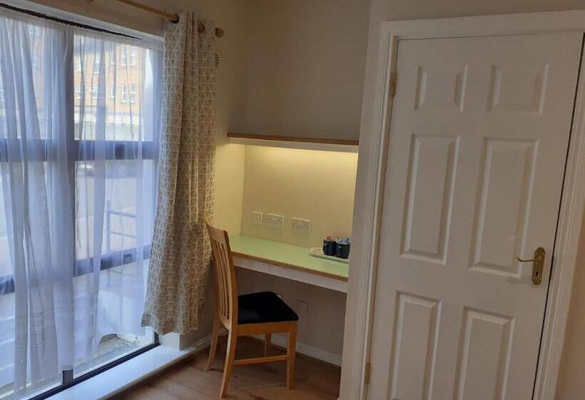 חדר סטנדרט שתי מיטות זוגיות, The Fortwell Boarding House