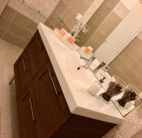 Cameră Familiar cu Baie în Comun, B&b Annetta