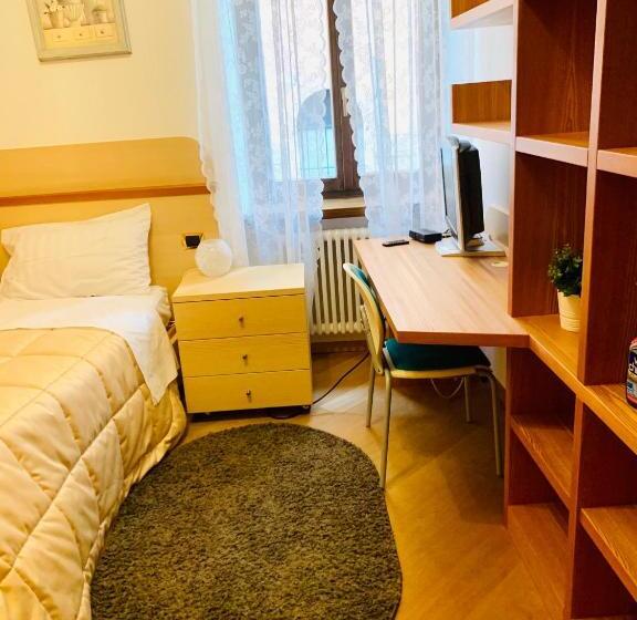 اتاق استاندارد یک تخته با سرویس بهداشتی مشترک, Casa Degli Orti, Dolomia Best Home