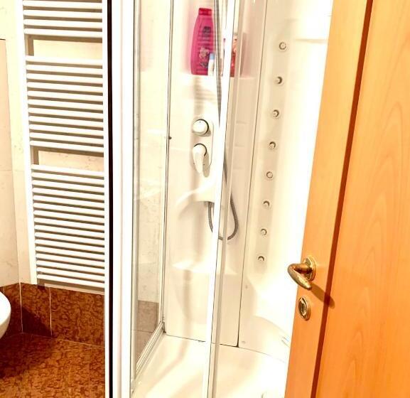 اتاق استاندارد یک تخته با سرویس بهداشتی مشترک, Casa Degli Orti, Dolomia Best Home