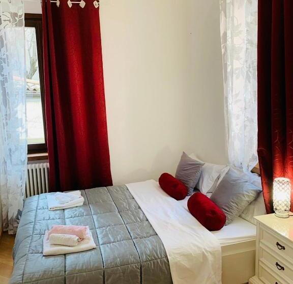 اتاق استاندارد سه تخته با سرویس بهداشتی مشترک, Casa Degli Orti, Dolomia Best Home