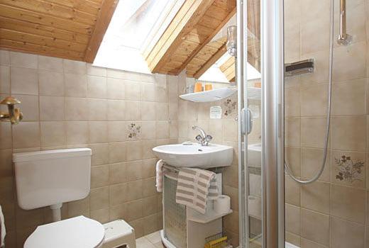 발코니가 있는 4인용 스탠다드 룸, Gästehaus Annemarie