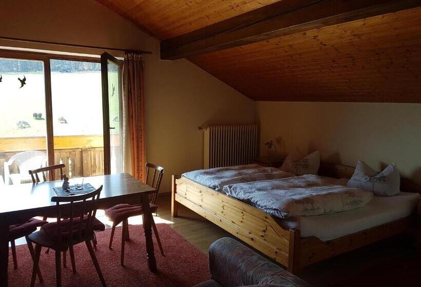 발코니가 있는 4인용 스탠다드 룸, Gästehaus Annemarie