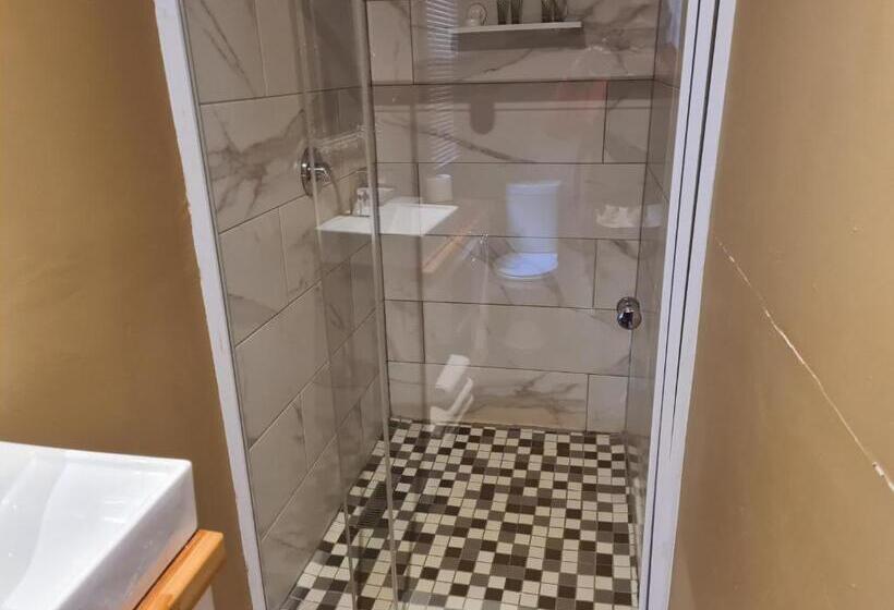 كابينة, Letamong