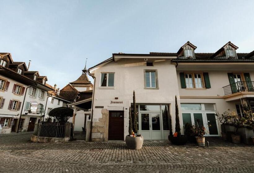 חדר דלוקס, Zimmerei