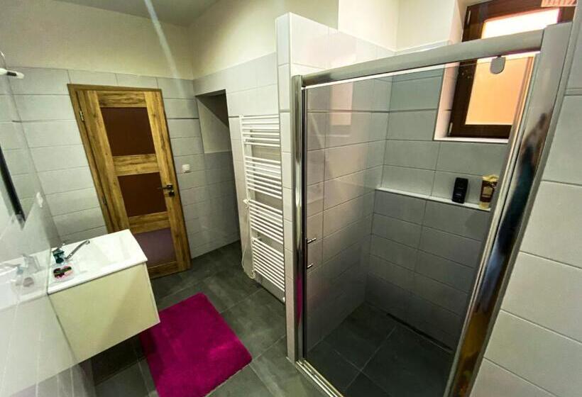 デラックストリプルルーム, Cozy B&b Home