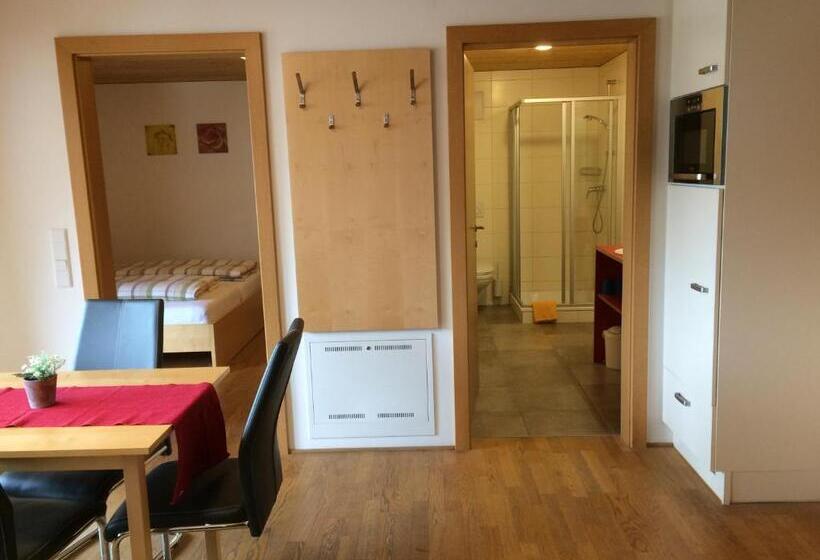 شقة غرفة نوم واحدة مزودة بشُرفة, Wäldermetzge Hüttenzimmer Und Wohnungen