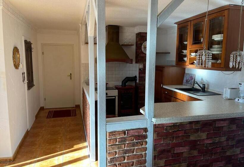 جناح عائلي, Cafesahne U Pension